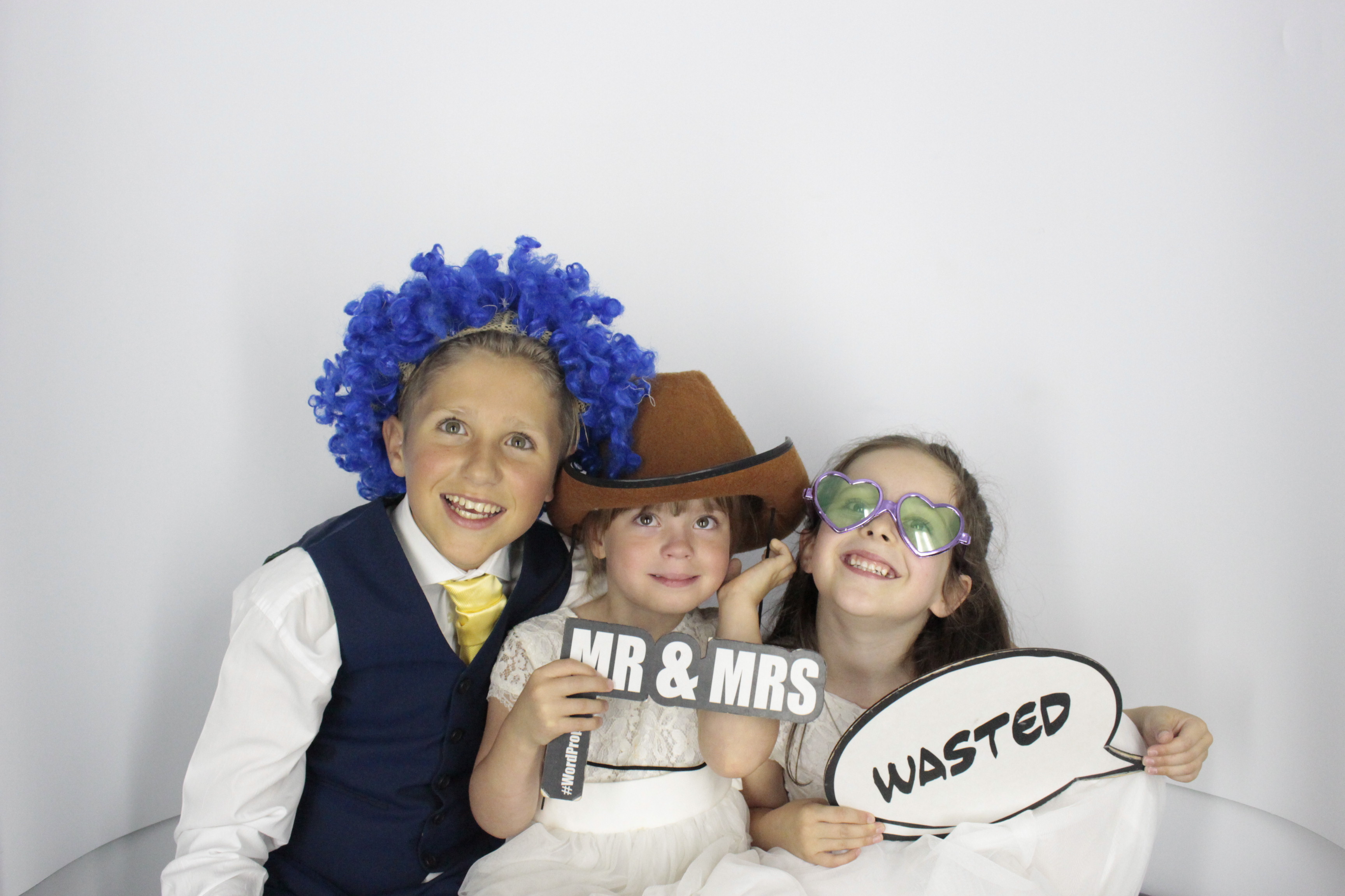  Heather & Daniel's Wedding | View more photos from the event at gallery.myphotoboothexperience.co.uk/u/MyPhotoBoothExperienceLtd/Heather-Daniels-Wedding